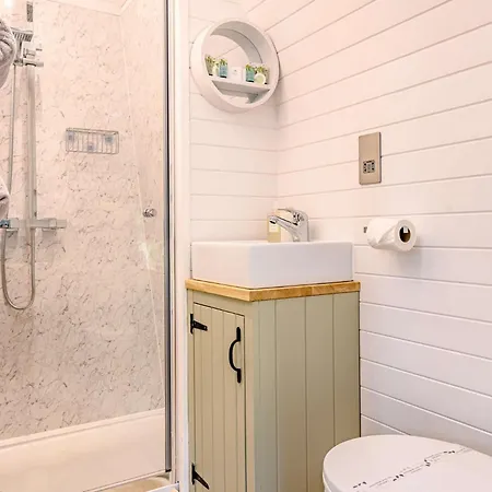 1 Bed In Ennerdale Bridge 88672 Holiday home Frizington